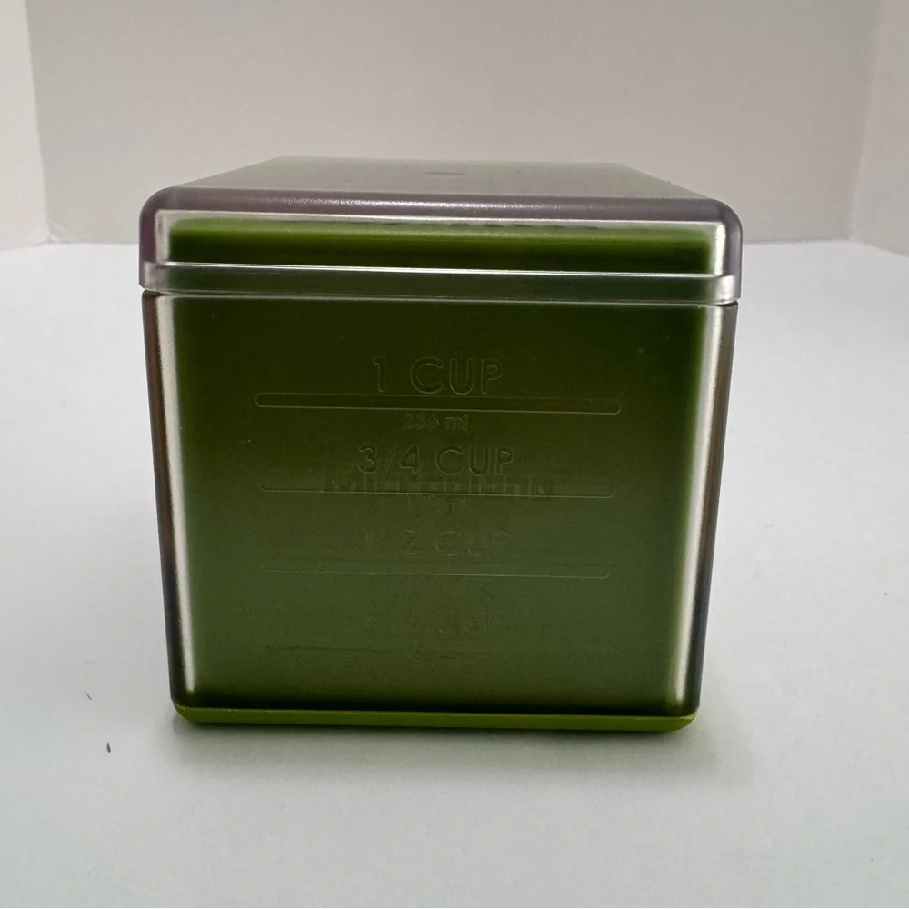Microplane 3-in-1 Cube Grater Green Fine Ribbon Coarse Blades